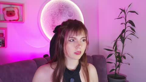 _yourcherrybomb online show from May 15, 5:05 am