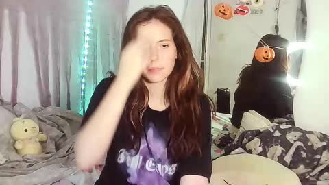 _yourcherrybomb online show from October 25, 2:45 am