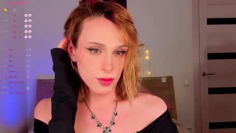 LITTLE FOX online show from February 18, 5:46 pm