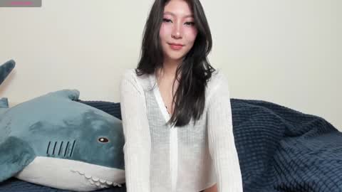 Snapshot of _yuriko chatting on December 14, 6:52 pm Mia online show from December 14, 6:52 pm