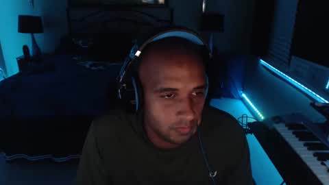 a4orce online show from October 4, 3:15 am