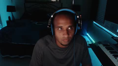 a4orce online show from October 1, 2:43 am