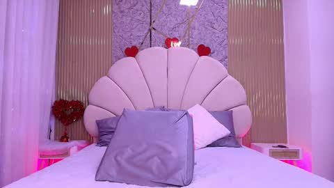 Aisha online show from February 21, 11:57 am