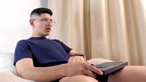 alejo online show from February 7, 4:16 am