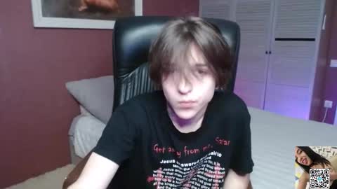 Kris Michael online show from December 14, 4:02 pm