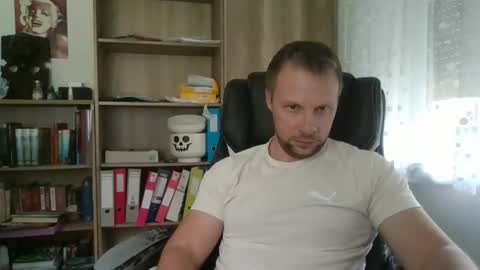 Long distance cumshot online show from May 19, 9:38 am
