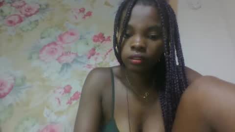 aadienne online show from April 4, 6:59 pm