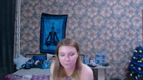 Alice online show from December 15, 4:03 pm