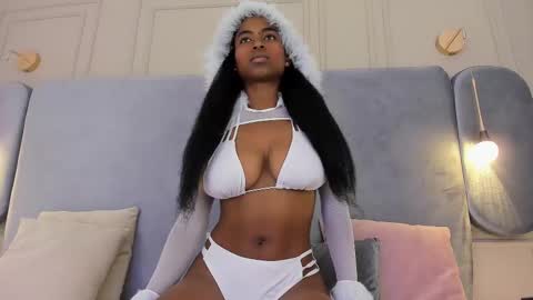 Aaliyah online show from February 28, 8:07 pm