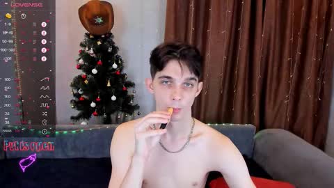 Aaron Bang online show from February 1, 11:24 pm