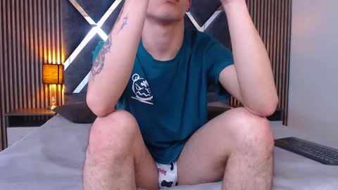 Aaron online show from October 20, 4:45 pm