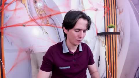 Aaron online show from November 2, 7:14 pm