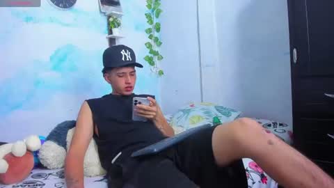 aaron_mercury online show from July 17, 2:46 am