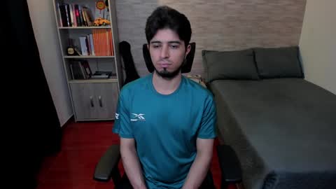 Aaron online show from January 23, 10:33 pm