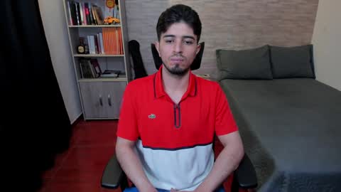 Aaron online show from December 16, 6:59 pm