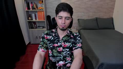 Aaron online show from December 18, 9:18 pm