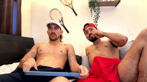 aaron_wheel online show from June 5, 2:44 pm