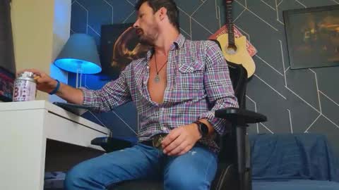 Aaron online show from September 29, 12:26 pm