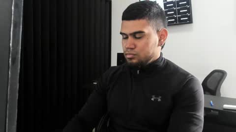 ig aaron hunter123 online show from February 20, 6:10 pm