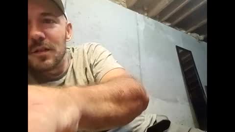 Snapshot of aaronshere888888 chatting on September 15, 1:51 am aaronshere888888 online show from September 15, 1:51 am