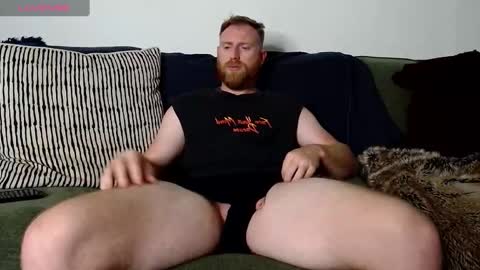 Scrufffypup online show from December 3, 8:44 am
