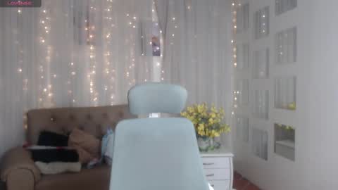 Abbi online show from March 8, 7:09 pm