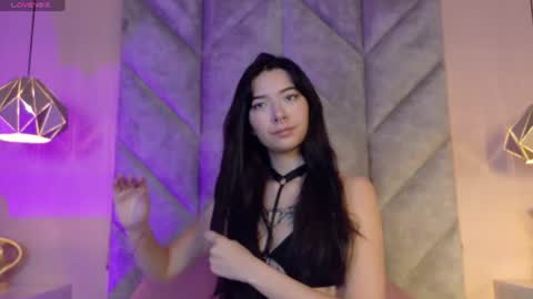 Abby Collins  online show from August 5, 12:24 pm