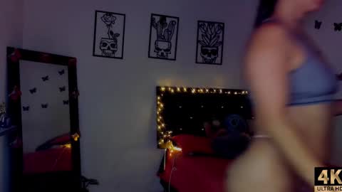 Snapshot of abby_sexygirl1 chatting on February 12, 5:37 am Abby online show from February 12, 5:37 am
