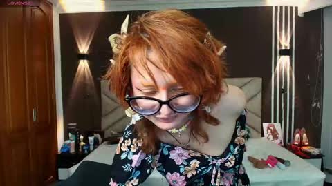 abbydoll_owo online show from September 19, 9:40 pm