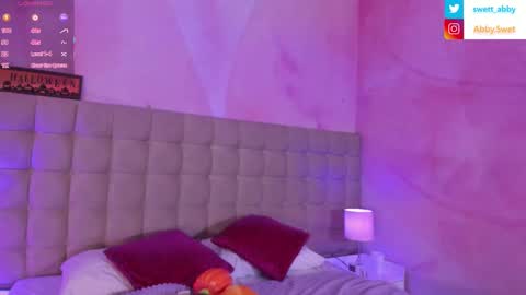 Abigail online show from October 10, 12:00 pm