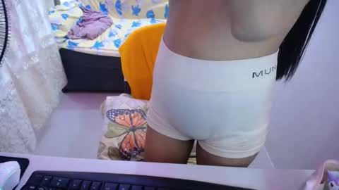 abbywinter18 online show from September 30, 12:32 am