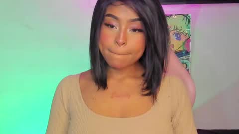 Simone    may online show from March 11, 7:24 am