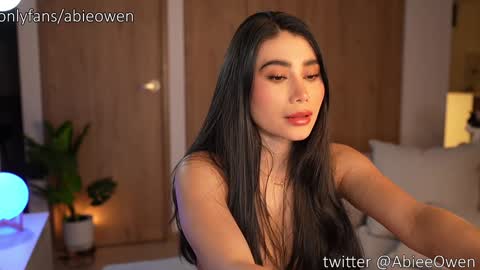 abie_owen online show from February 26, 4:16 am