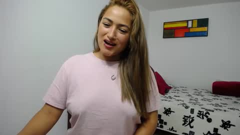 ximena online show from September 29, 1:43 pm