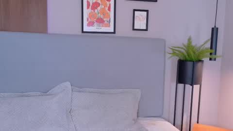 abiehils online show from March 9, 11:37 am