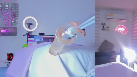 Abigail online show from January 13, 6:37 pm