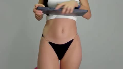 abril2234 online show from January 6, 6:28 am