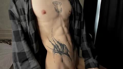 abslut online show from June 3, 2:33 pm