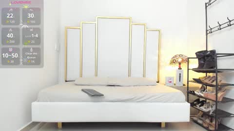 LittleSunny  My schedule 1400 - 2200 GMT -5 online show from September 30, 8:41 pm