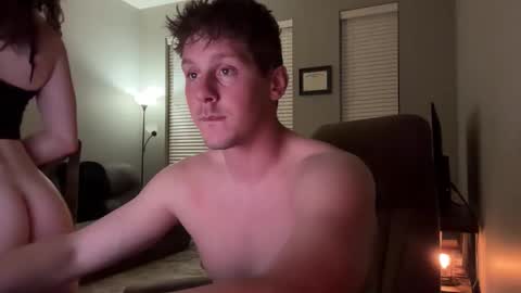 Remi and Ace online show from April 21, 7:26 am