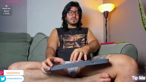R. online show from June 4, 9:26 am