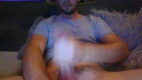 Snapshot of adam0910 chatting on October 19, 10:47 pm adam0910 online show from October 19, 10:47 pm