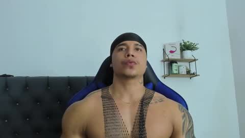 adam boss online show from February 19, 8:19 pm