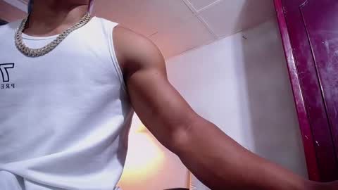 adam_fit19cm online show from October 21, 2:32 pm