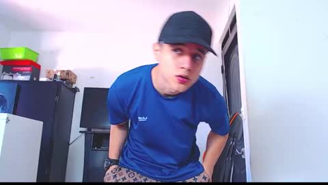 adam hot11 online show from January 10, 8:47 pm