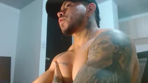 adam shilder7 online show from February 23, 9:06 pm