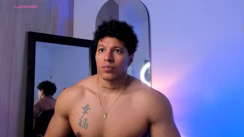 adambrocs1 online show from February 22, 3:03 pm