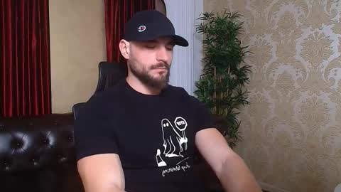 Snapshot of adamjameson chatting on March 12, 5:57 am AdamJameson online show from March 12, 5:57 am