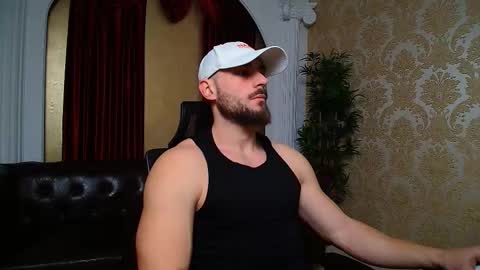 Snapshot of adamjameson chatting on February 24, 6:05 am AdamJameson online show from February 24, 6:05 am