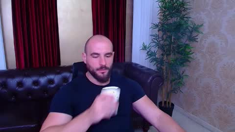 Snapshot of adamjameson chatting on September 21, 5:00 am AdamJameson online show from September 21, 5:00 am